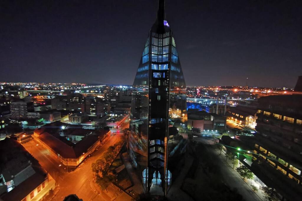 ヨハネスブルグ1507-Amazing Views & Unique Joburg Cbd Luxuryアパートメント エクステリア 写真